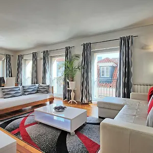 Myplacelisbon - Bairro Alto Lisbon